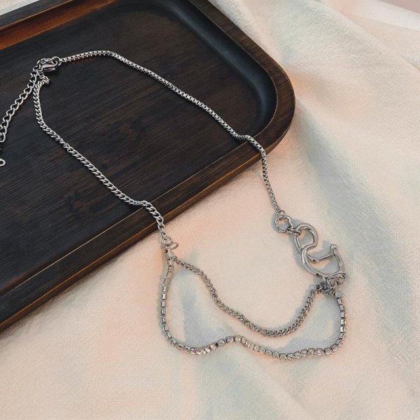 Hip-hop Creative Minimalist Clavicle Chain Design