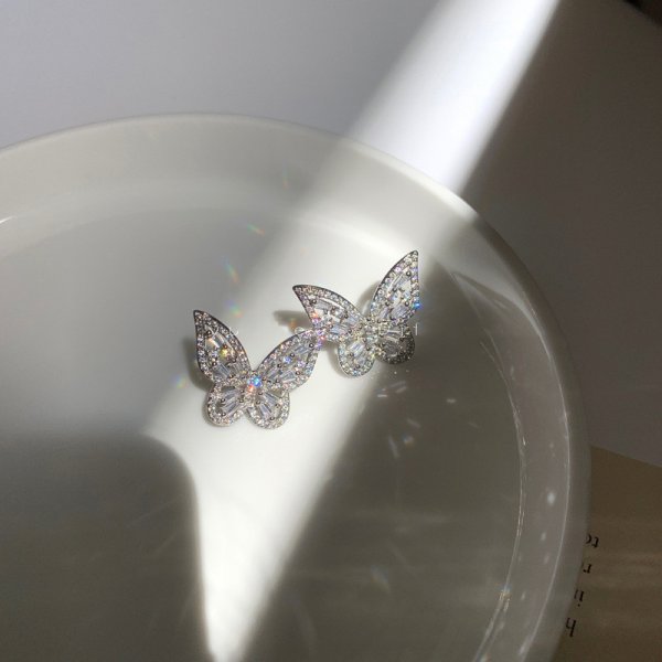 Super Flash Butterfly Zircon Earrings